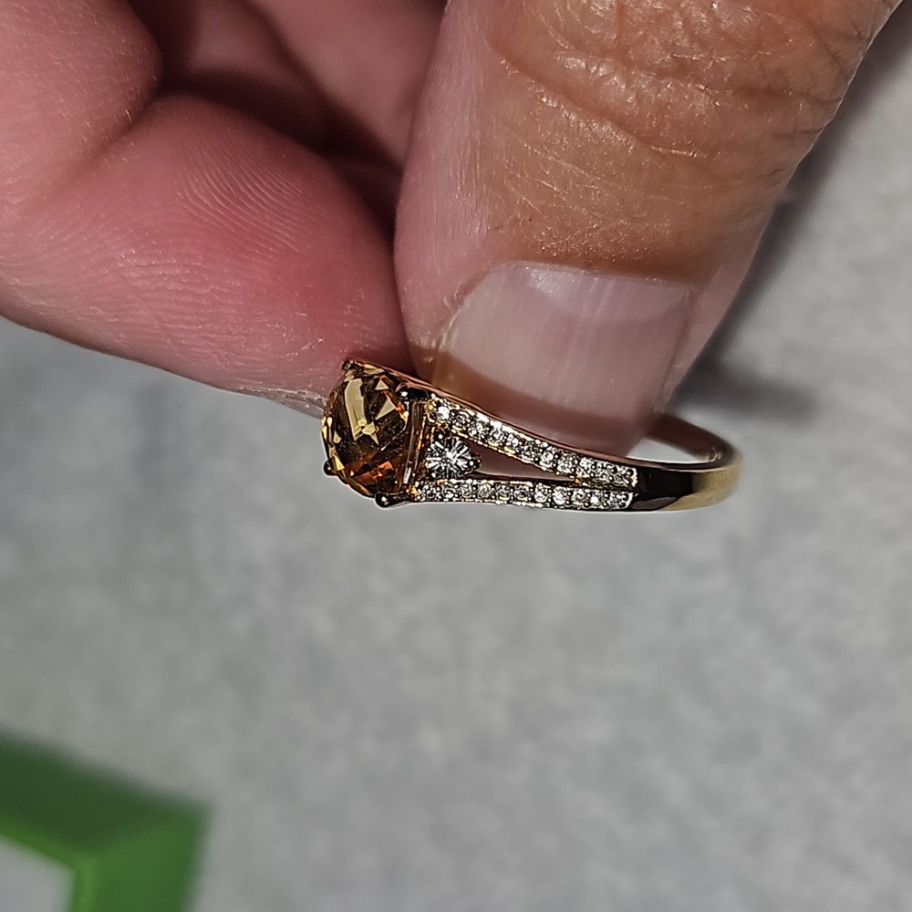 Genuine Citrine 10K Yellow Gold Ring!!! - Picture 10 of 16